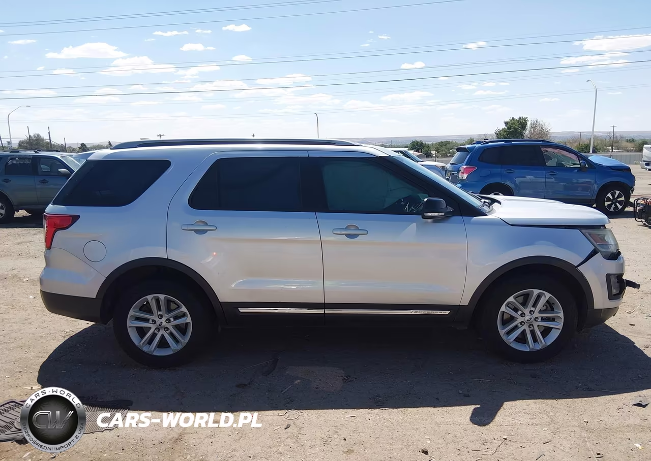 2017 Ford Explorer Xlt VIN:1FM5K7D84HGD56023 - 13