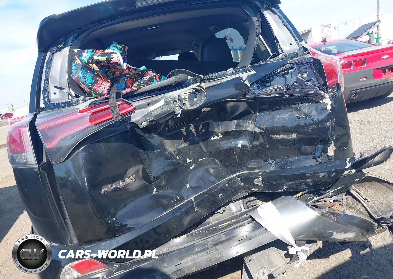 2018 Toyota Rav4 Hybrid Le VIN:JTMRJREV0JD217202 - 6