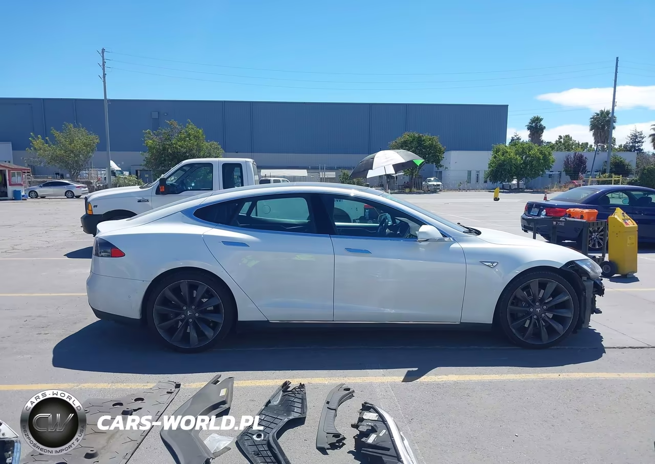 2016 Tesla Model S 60-70-75-85 VIN:5YJSA1E15GF131742 - 14