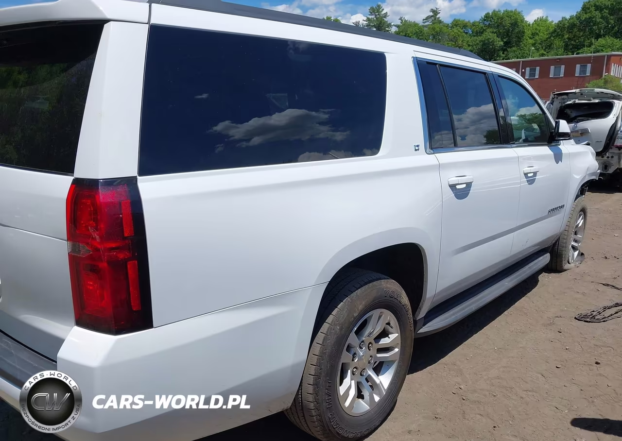 2019 Chevrolet Suburban Lt VIN:1GNSKHKC9KR182179 - 4