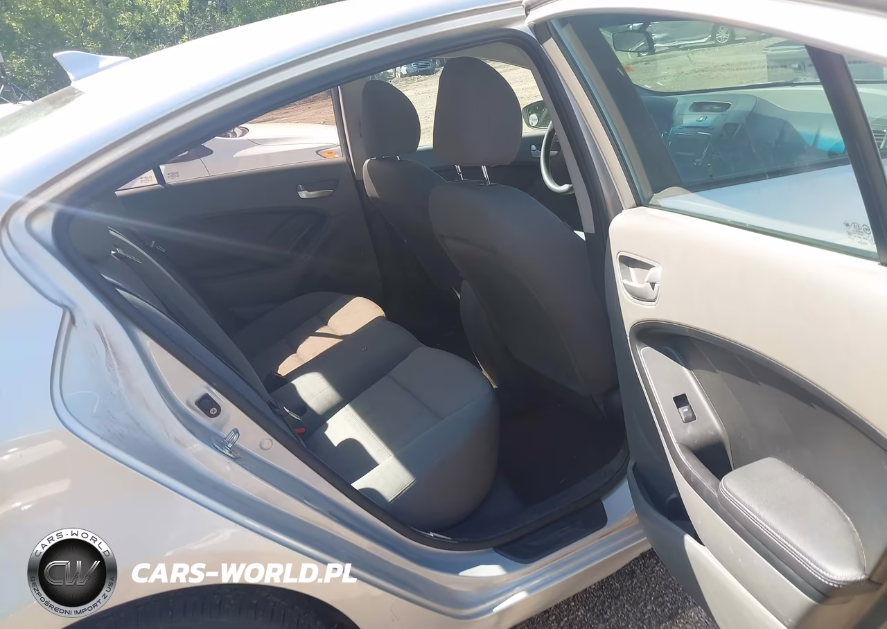 2017 Kia Forte Lx VIN:3KPFK4A74HE075939 - 8