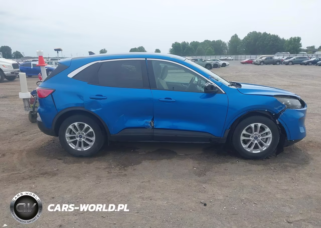 2020 Ford Escape Se VIN:1FMCU0G6XLUA92982 - 13