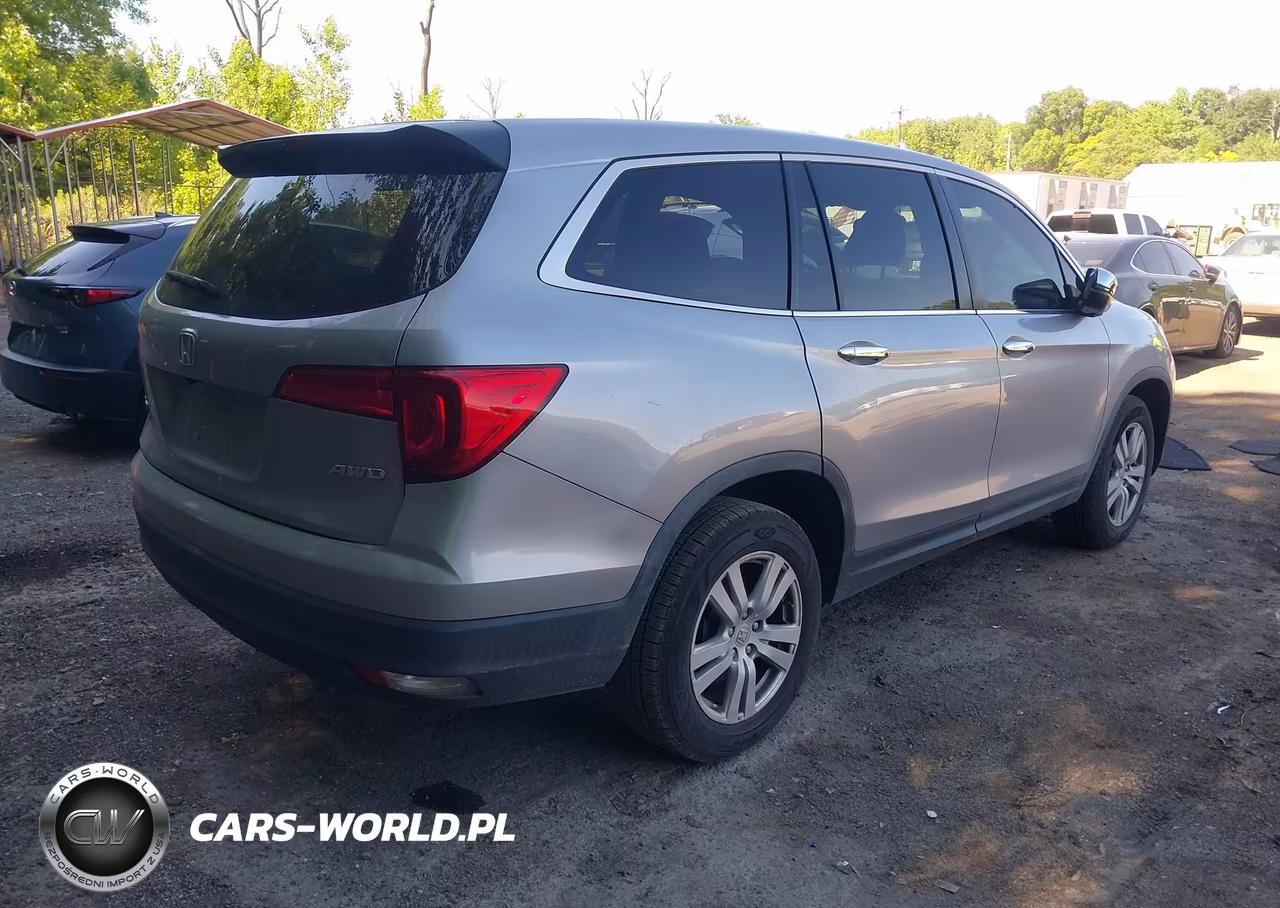 2018 Honda Pilot Lx VIN:5FNYF6H19JB021515 - 4