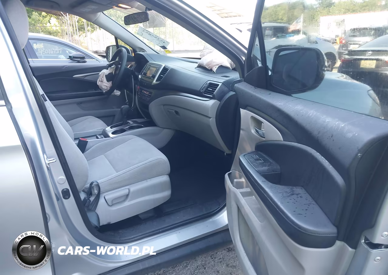 2018 Honda Pilot Lx VIN:5FNYF6H19JB021515 - 5