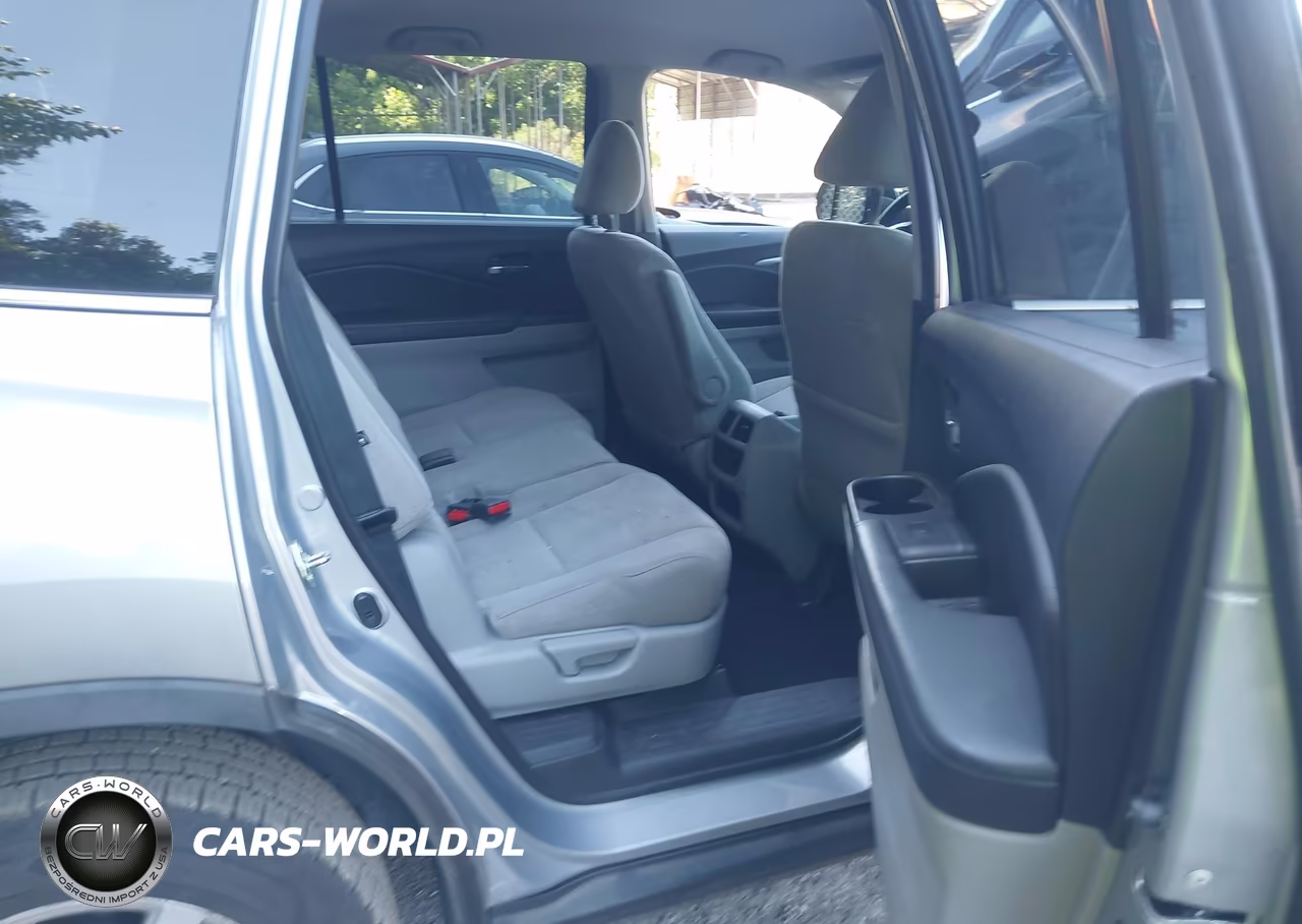 2018 Honda Pilot Lx VIN:5FNYF6H19JB021515 - 8