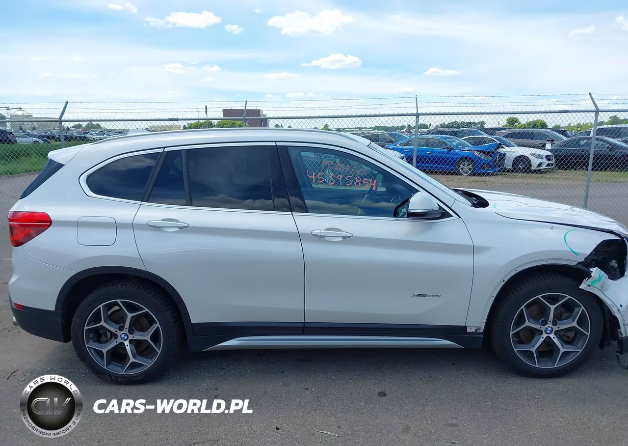 2017 BMW X1 xDrive28I VIN:WBXHT3C34H5F83291 - 14