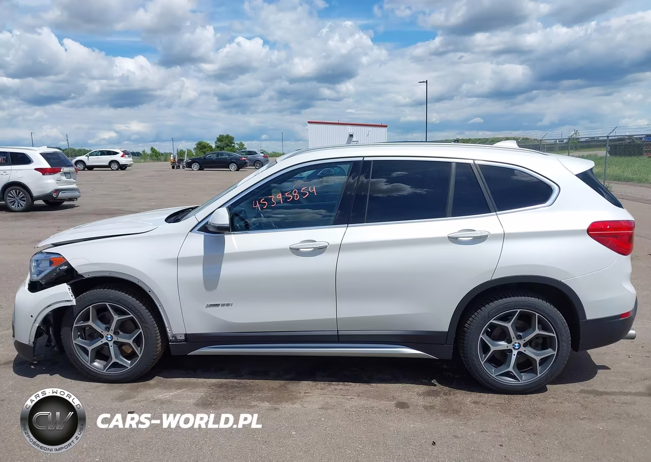 2017 BMW X1 xDrive28I VIN:WBXHT3C34H5F83291 - 15