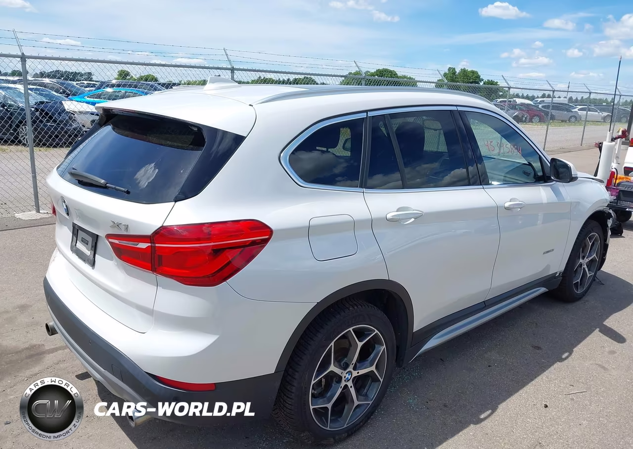 2017 BMW X1 xDrive28I VIN:WBXHT3C34H5F83291 - 4