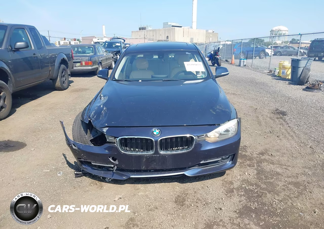 2015 BMW 328I xDrive VIN:WBA3B3G5XFNR86429 - 12