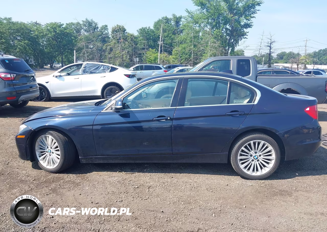 2015 BMW 328I xDrive VIN:WBA3B3G5XFNR86429 - 14