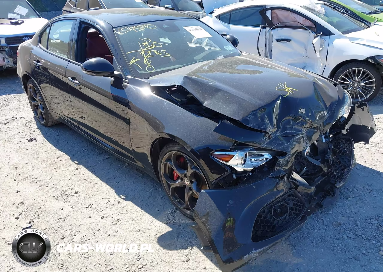 2020 Alfa Romeo Giulia Ti Sport Awd – zdjęcie 1 z 16