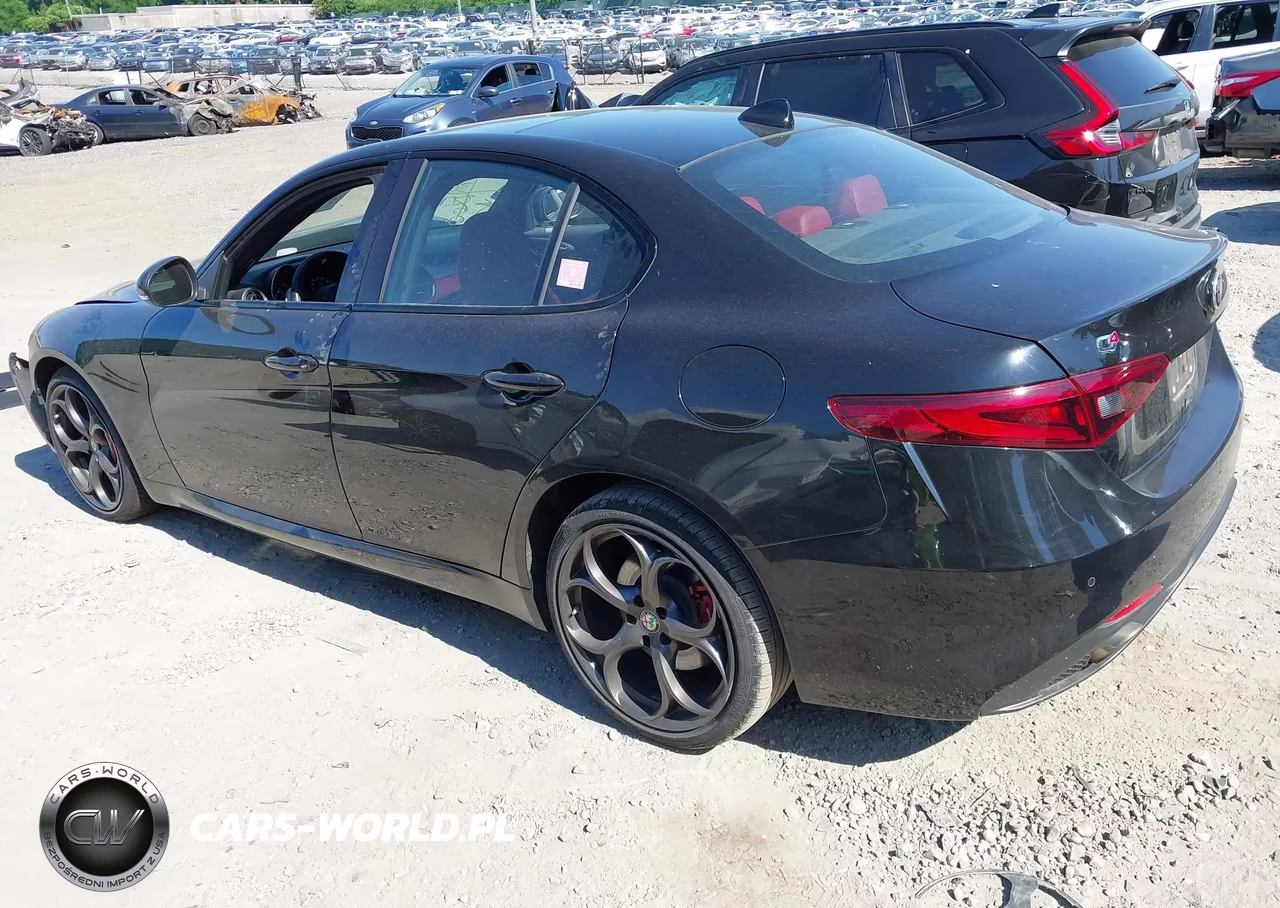 2020 Alfa Romeo Giulia Ti Sport Awd VIN:ZARFANBN3L7634577 - 3
