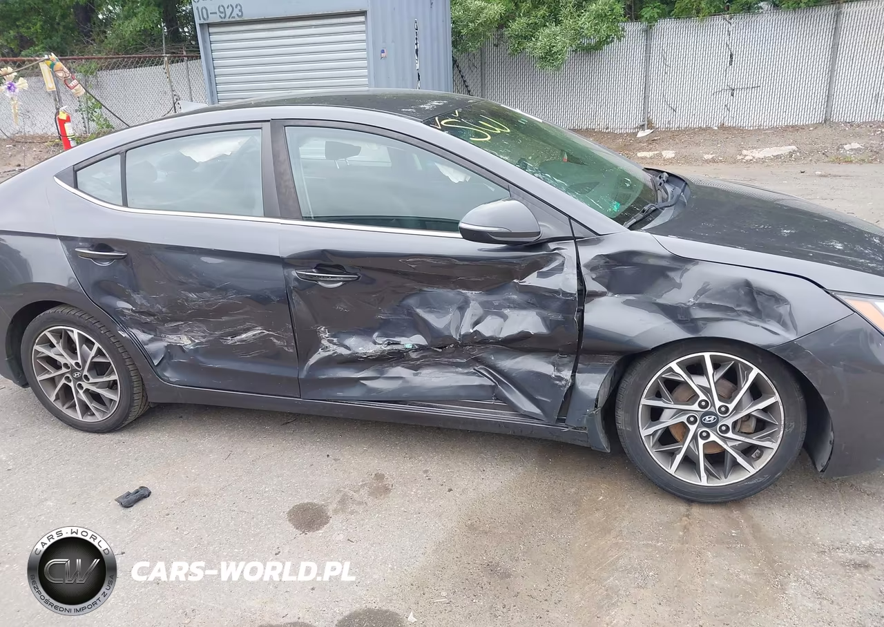 2020 Hyundai Elantra Limited VIN:5NPD84LF9LH626882 - 18