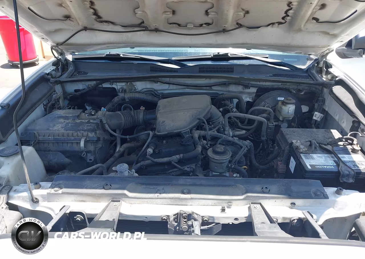 2017 Toyota Tacoma Sr VIN:5TFRX5GN0HX084163 - 10