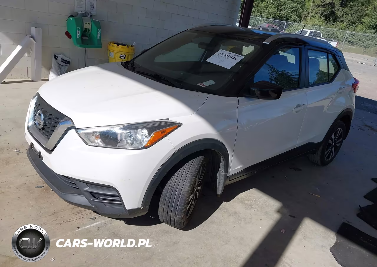 2019 Nissan Kicks Sv VIN:3N1CP5CU1KL549106 - 2