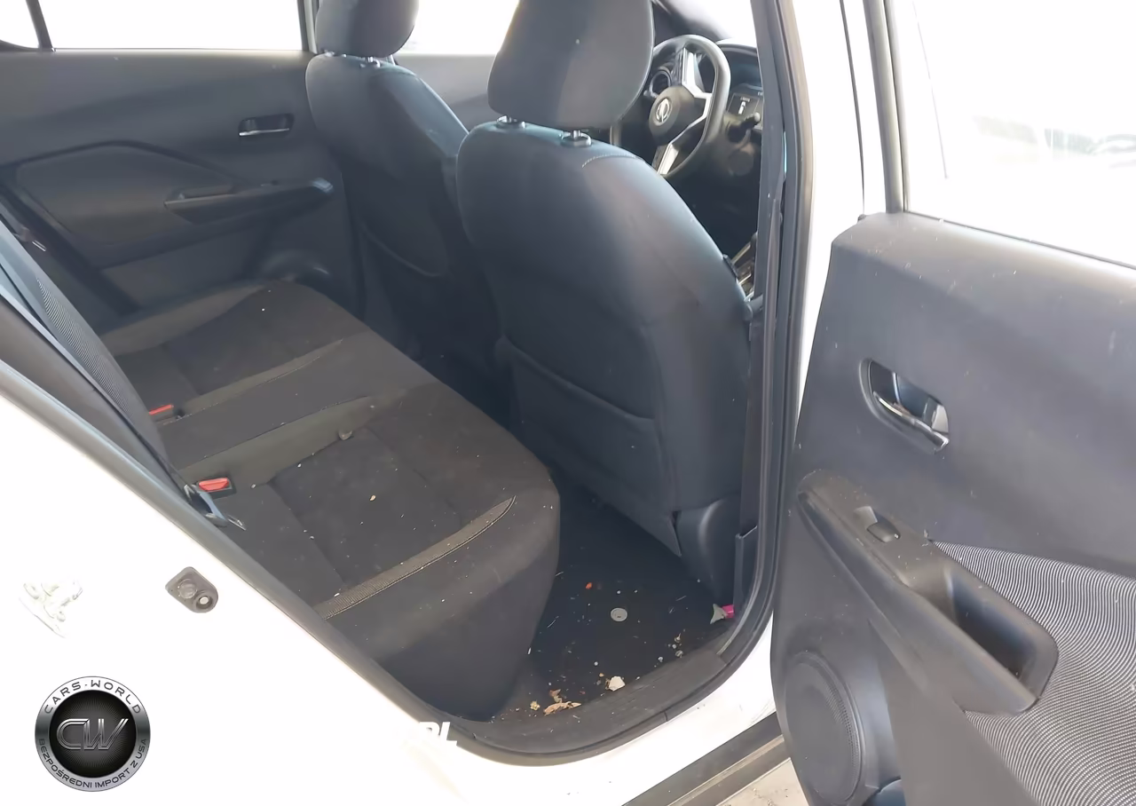 2019 Nissan Kicks Sv VIN:3N1CP5CU1KL549106 - 8