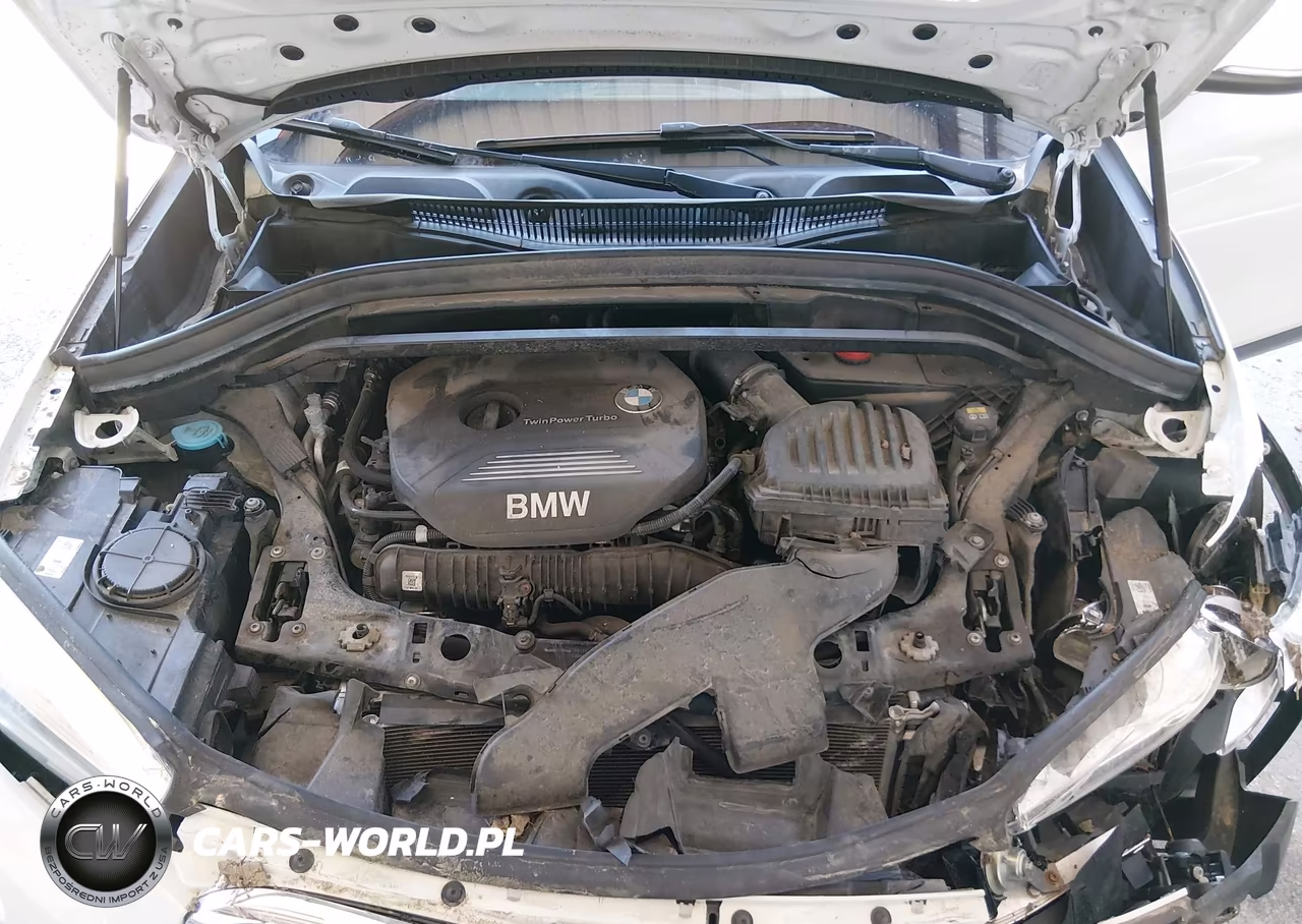 2018 BMW X1 xDrive28I VIN:WBXHT3Z38J4A66305 - 10