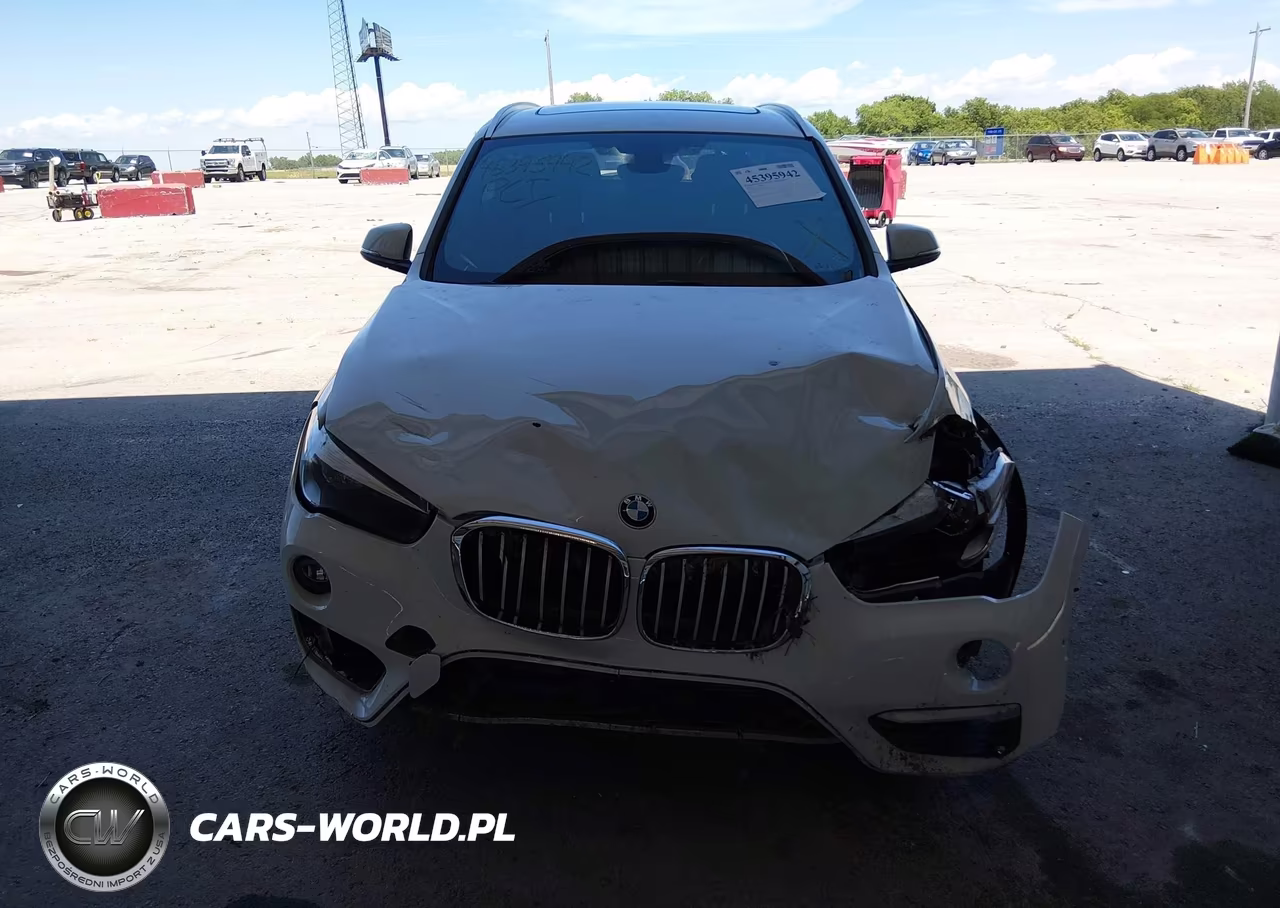 2018 BMW X1 xDrive28I VIN:WBXHT3Z38J4A66305 - 12