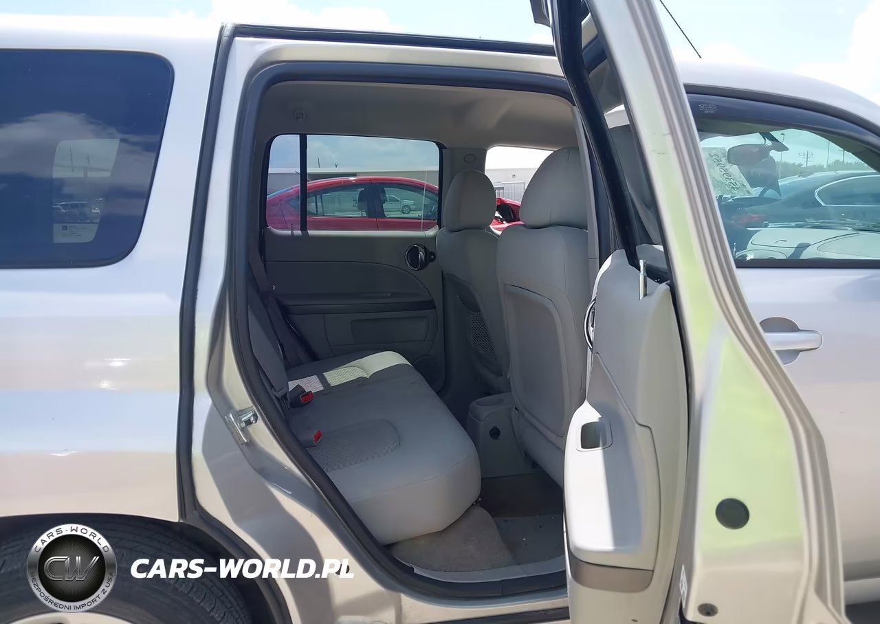 2007 Chevrolet Hhr Lt VIN:3GNDA23DX7S509628 - 8