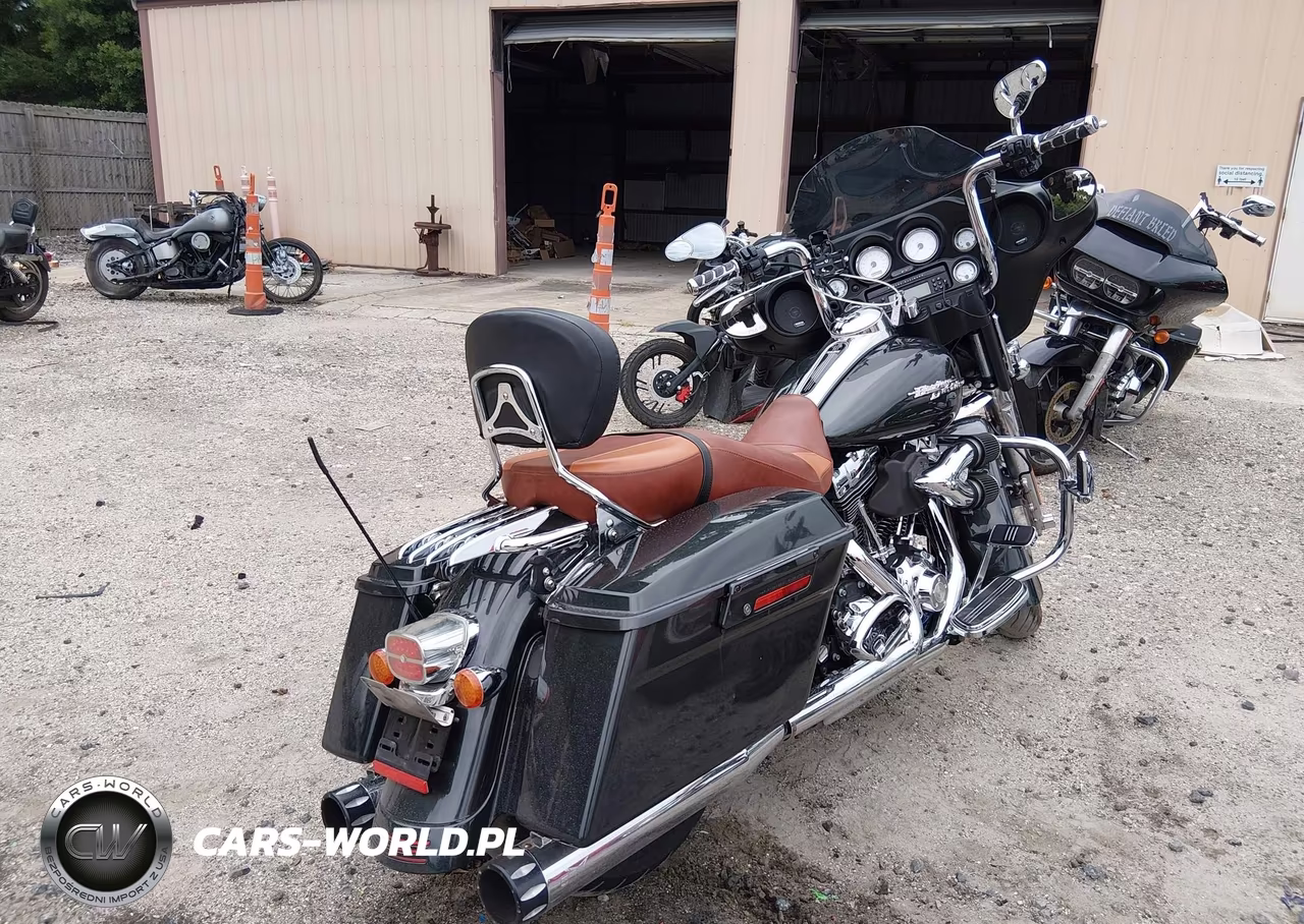 2009 Harley-Davidson Flhx VIN:1HD1KB4139Y681278 - 4