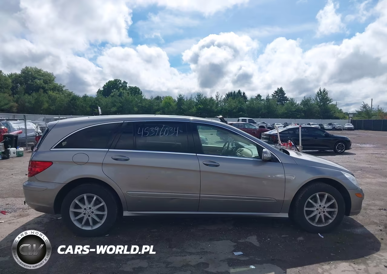 2007 Mercedes-Benz R 350 4Matic VIN:4JGCB65E97A053696 - 13