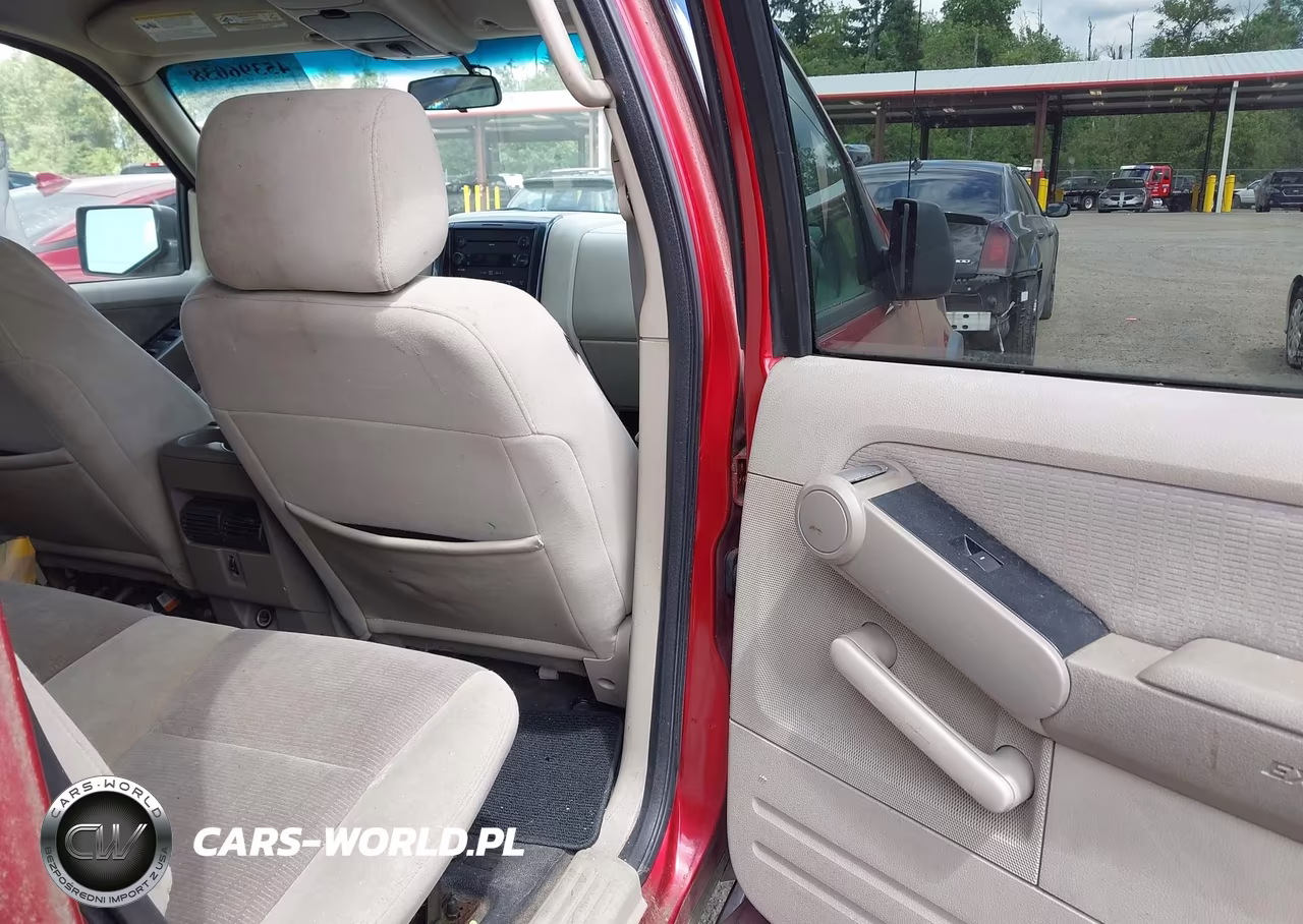 2007 Ford Explorer Sport Trac Xlt VIN:1FMEU51KX7UA64536 - 8