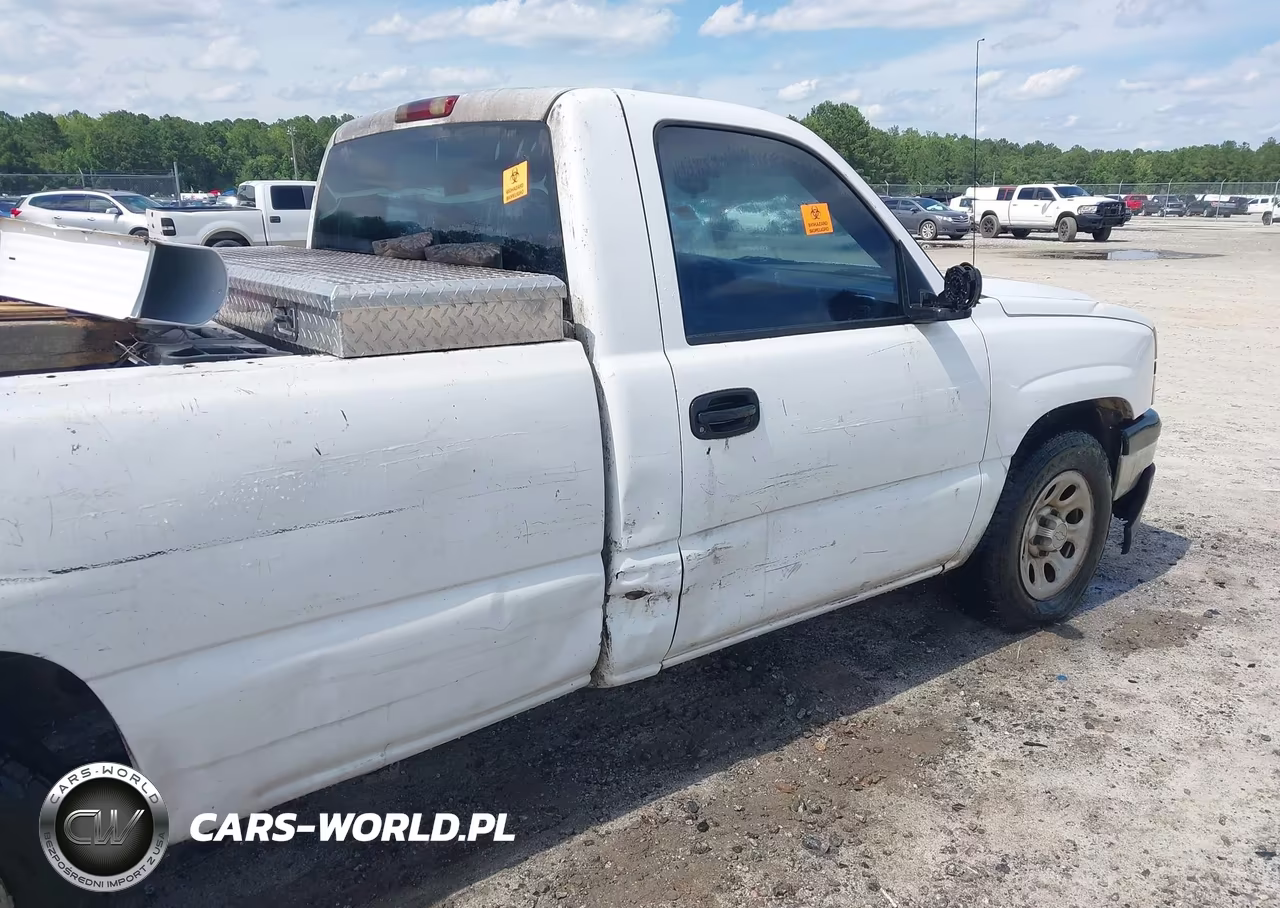 2006 Chevrolet Silverado 1500 Work Truck VIN:3GCEC14V56G220327 - 13
