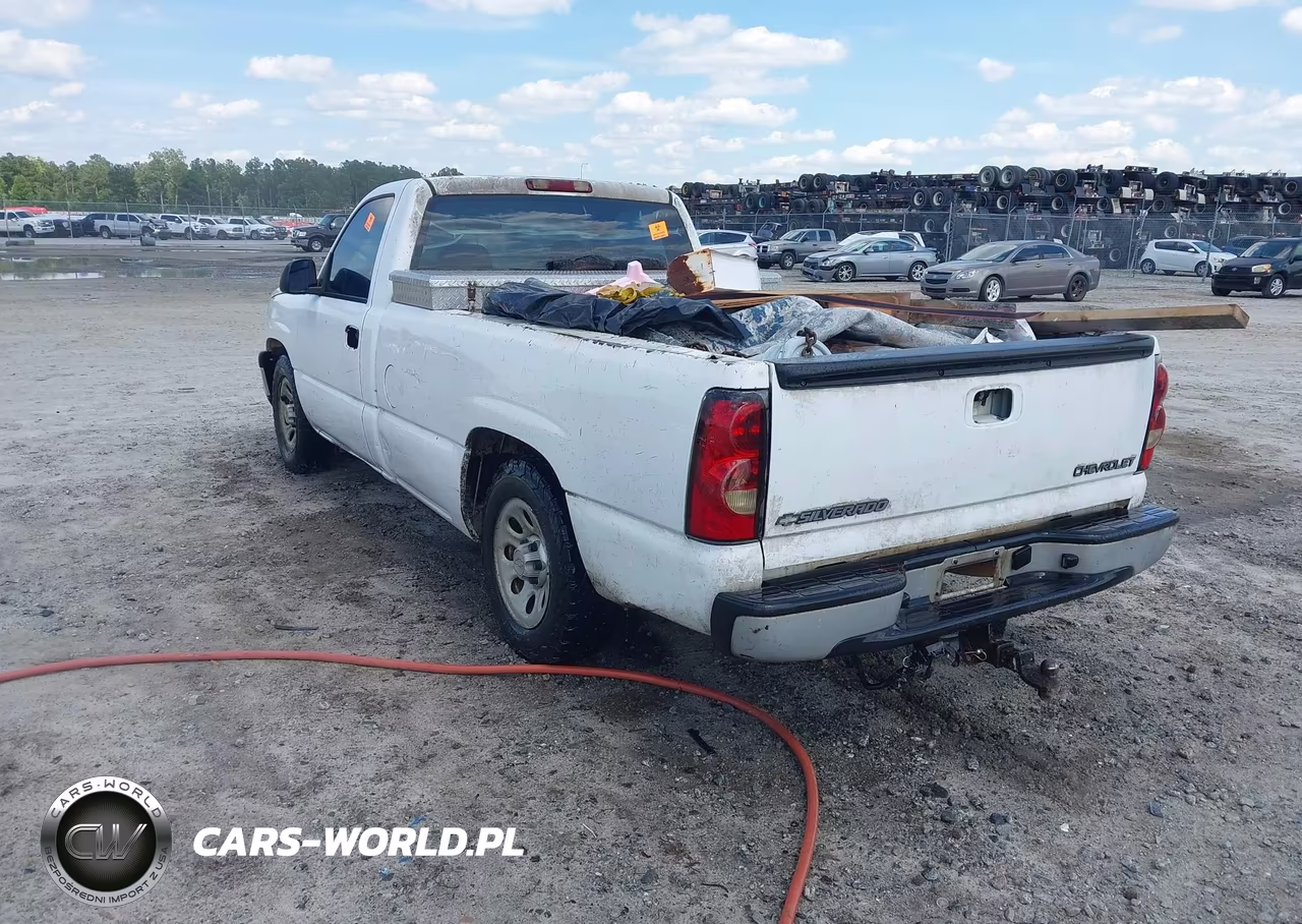 2006 Chevrolet Silverado 1500 Work Truck VIN:3GCEC14V56G220327 - 3
