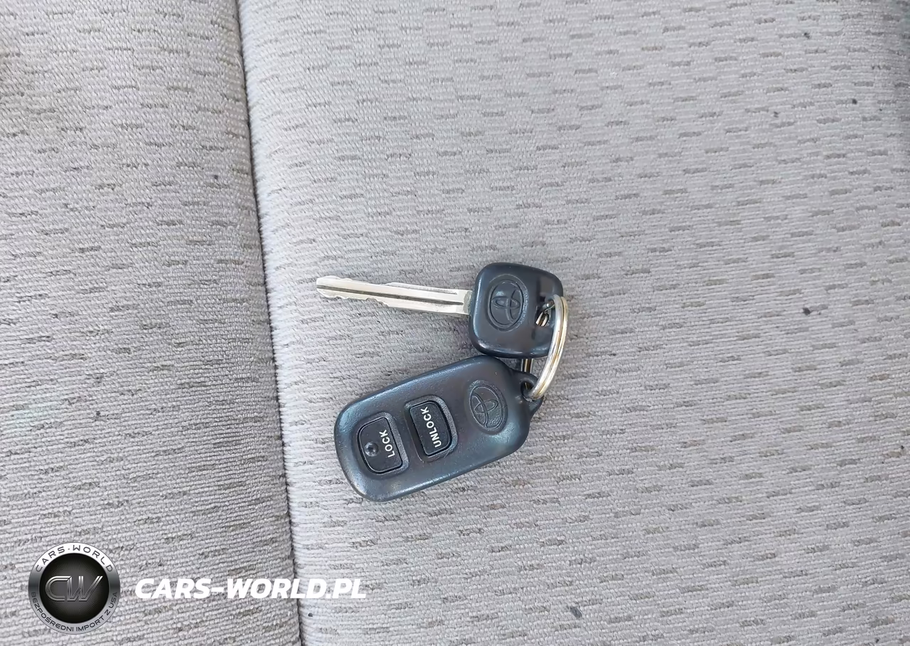 2002 Toyota Camry Le VIN:4T1BE32K02U027782 - 11