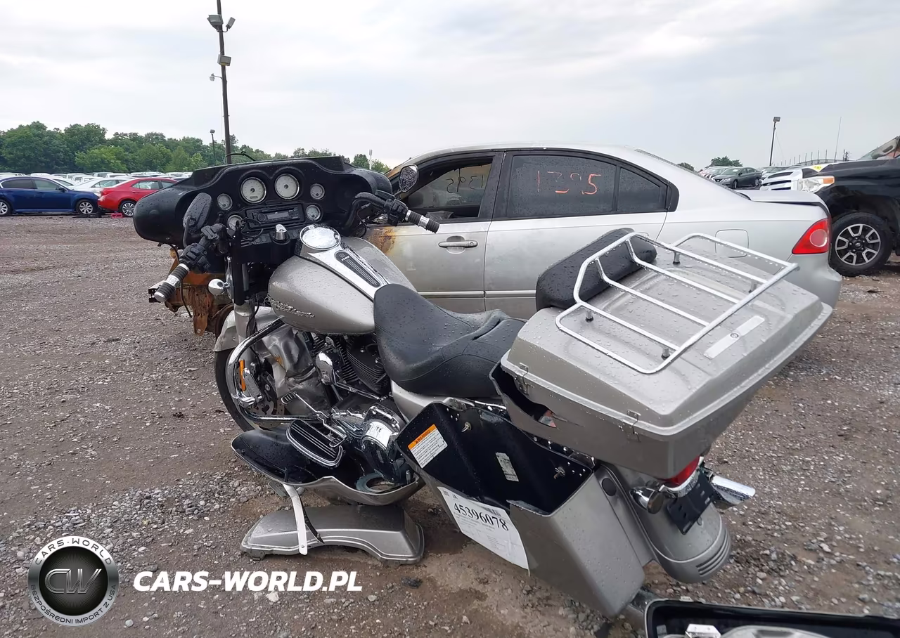 2009 Harley-Davidson Flhx VIN:1HD1KB4139Y676257 - 3