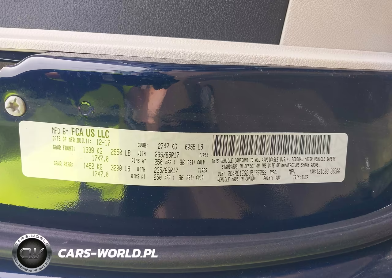 2018 Chrysler Pacifica Touring L Plus VIN:2C4RC1EG2JR175299 - 9
