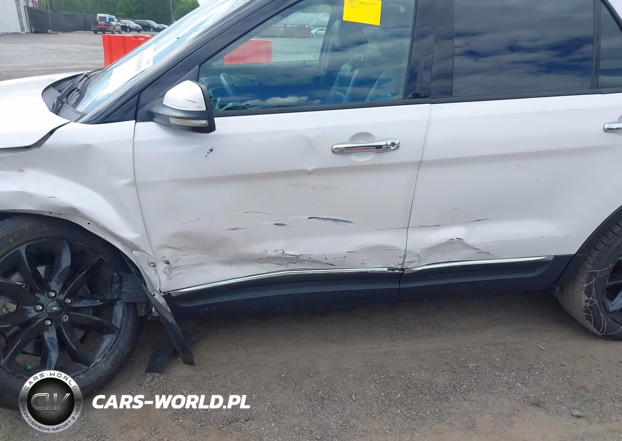 2015 Ford Explorer Limited VIN:1FM5K8F81FGB21465 - 17