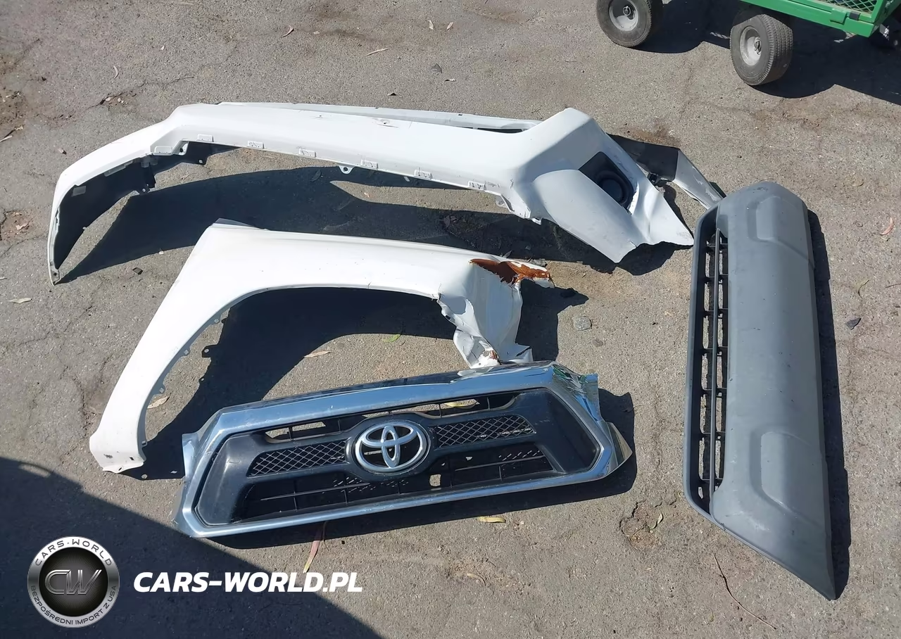 2015 Toyota Tacoma VIN:5TFTX4CN9FX067767 - 12