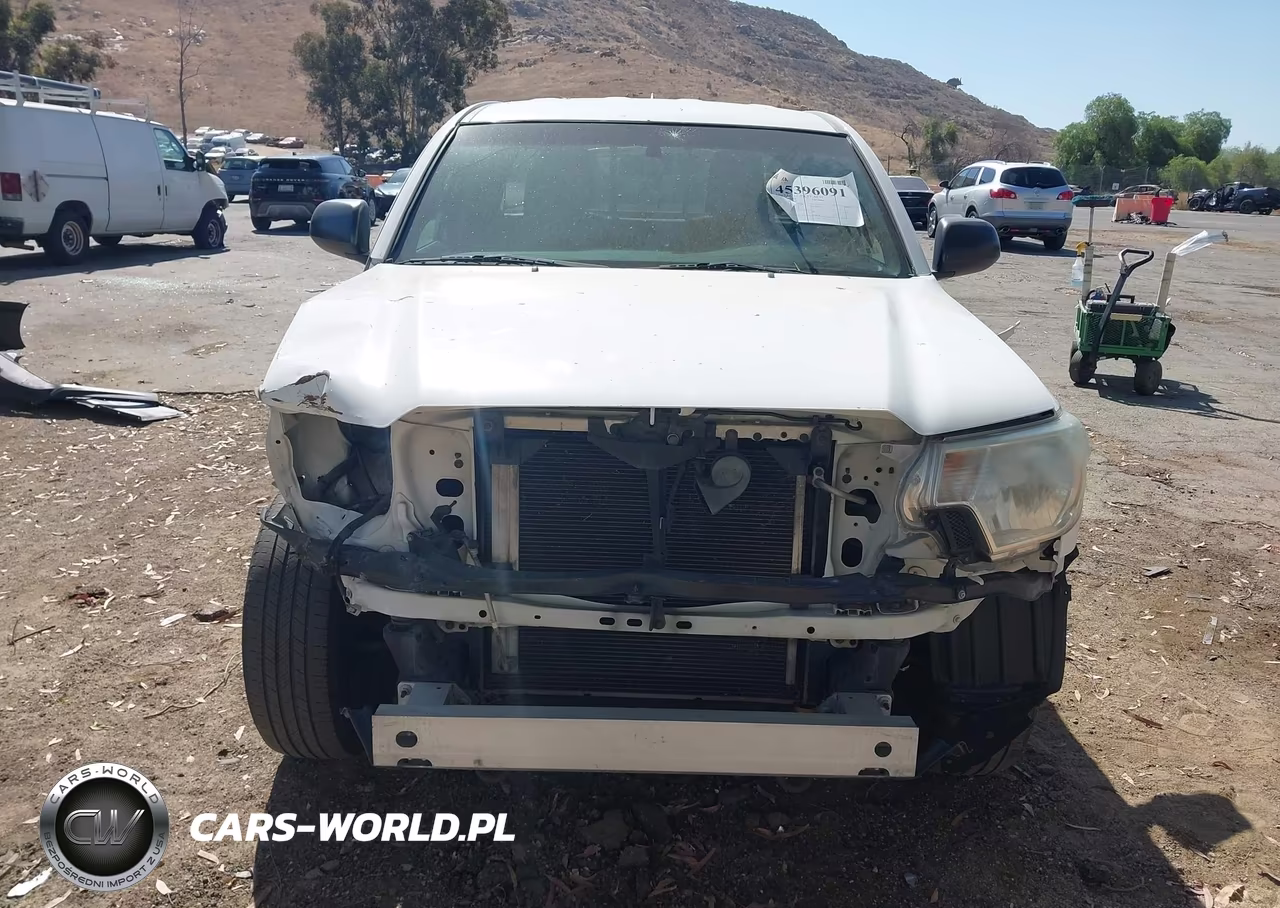 2015 Toyota Tacoma VIN:5TFTX4CN9FX067767 - 13