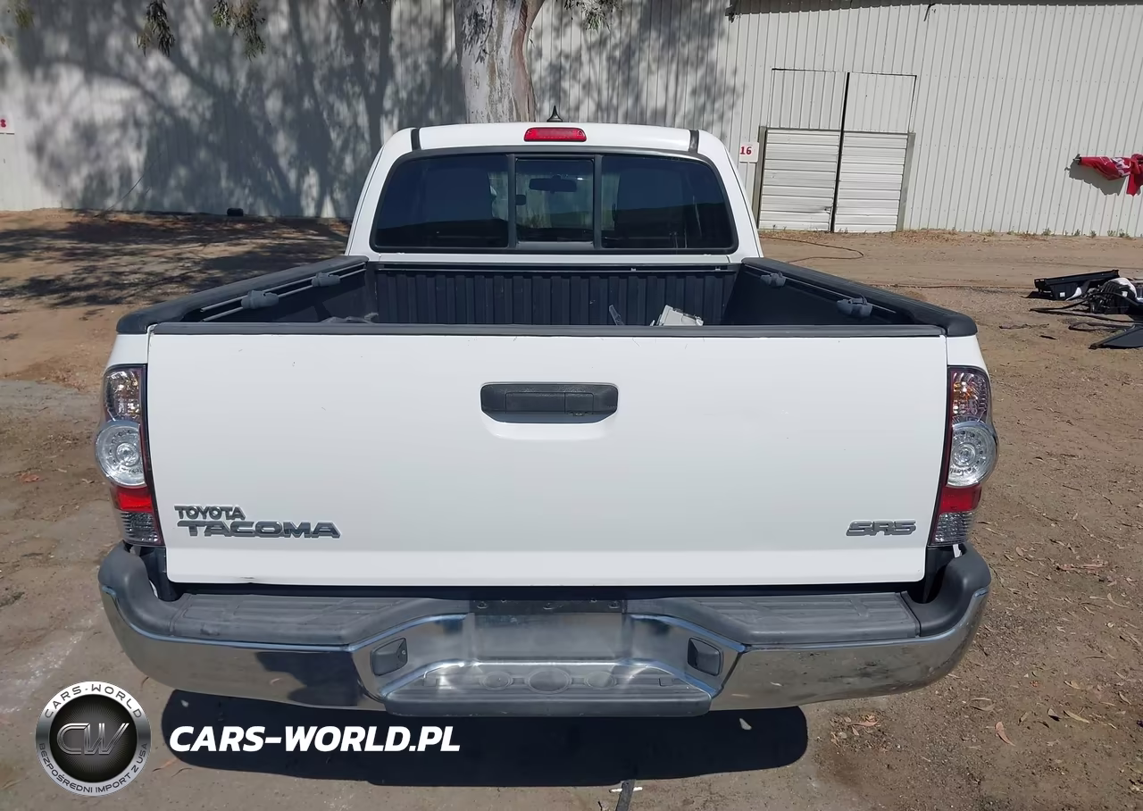 2015 Toyota Tacoma VIN:5TFTX4CN9FX067767 - 17