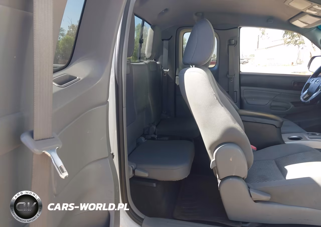 2015 Toyota Tacoma VIN:5TFTX4CN9FX067767 - 8