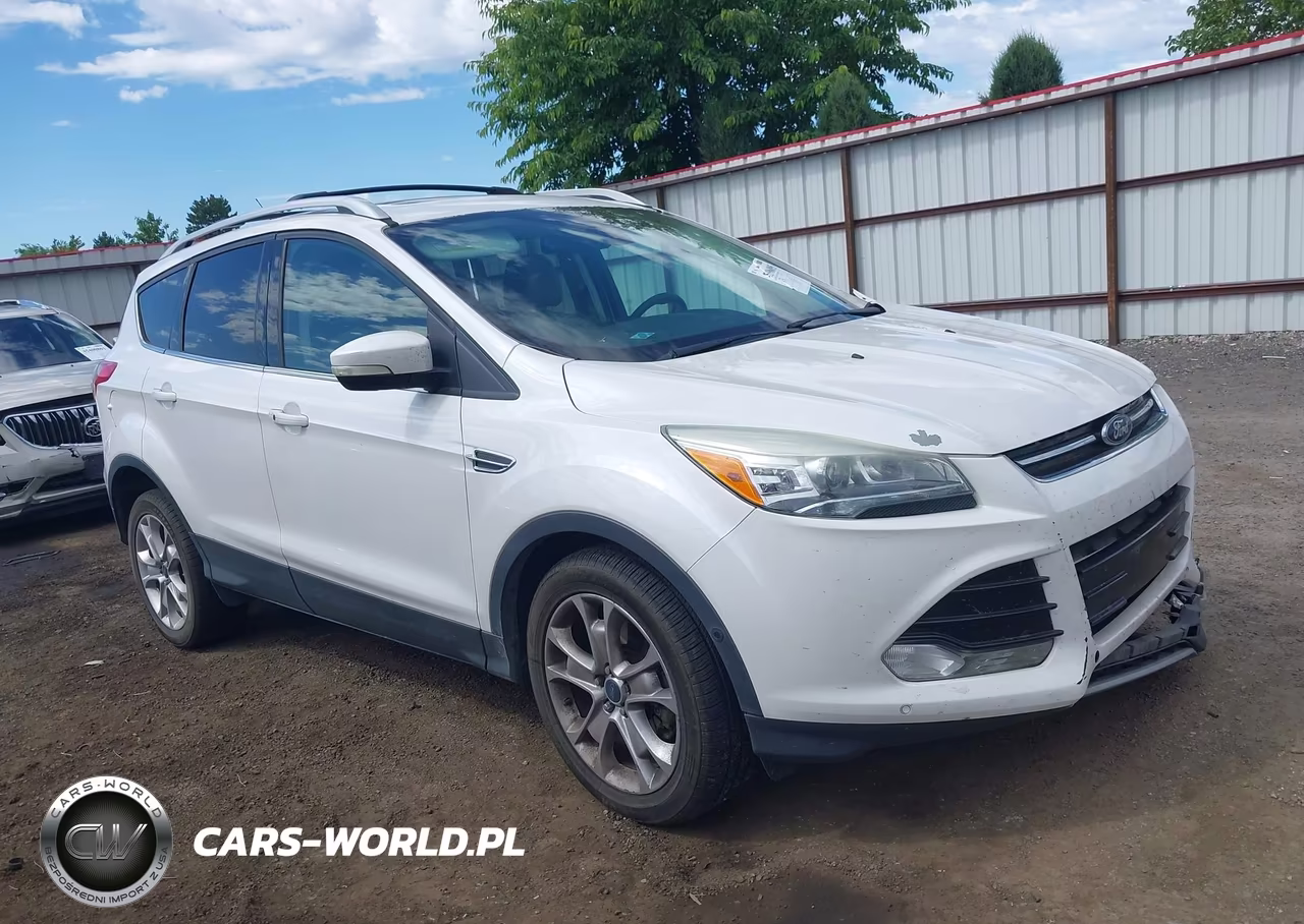 2016 Ford Escape Titanium – zdjęcie 1 z 17