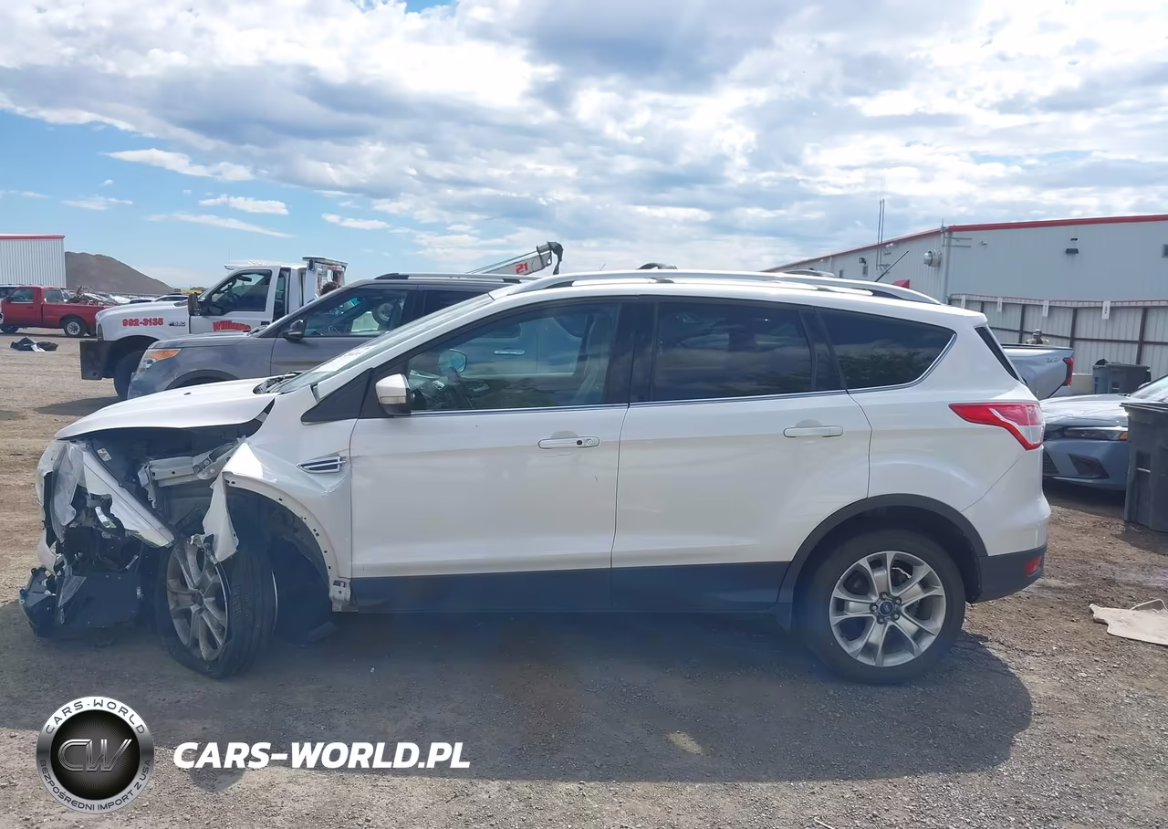 2016 Ford Escape Titanium VIN:1FMCU9J91GUC81176 - 15