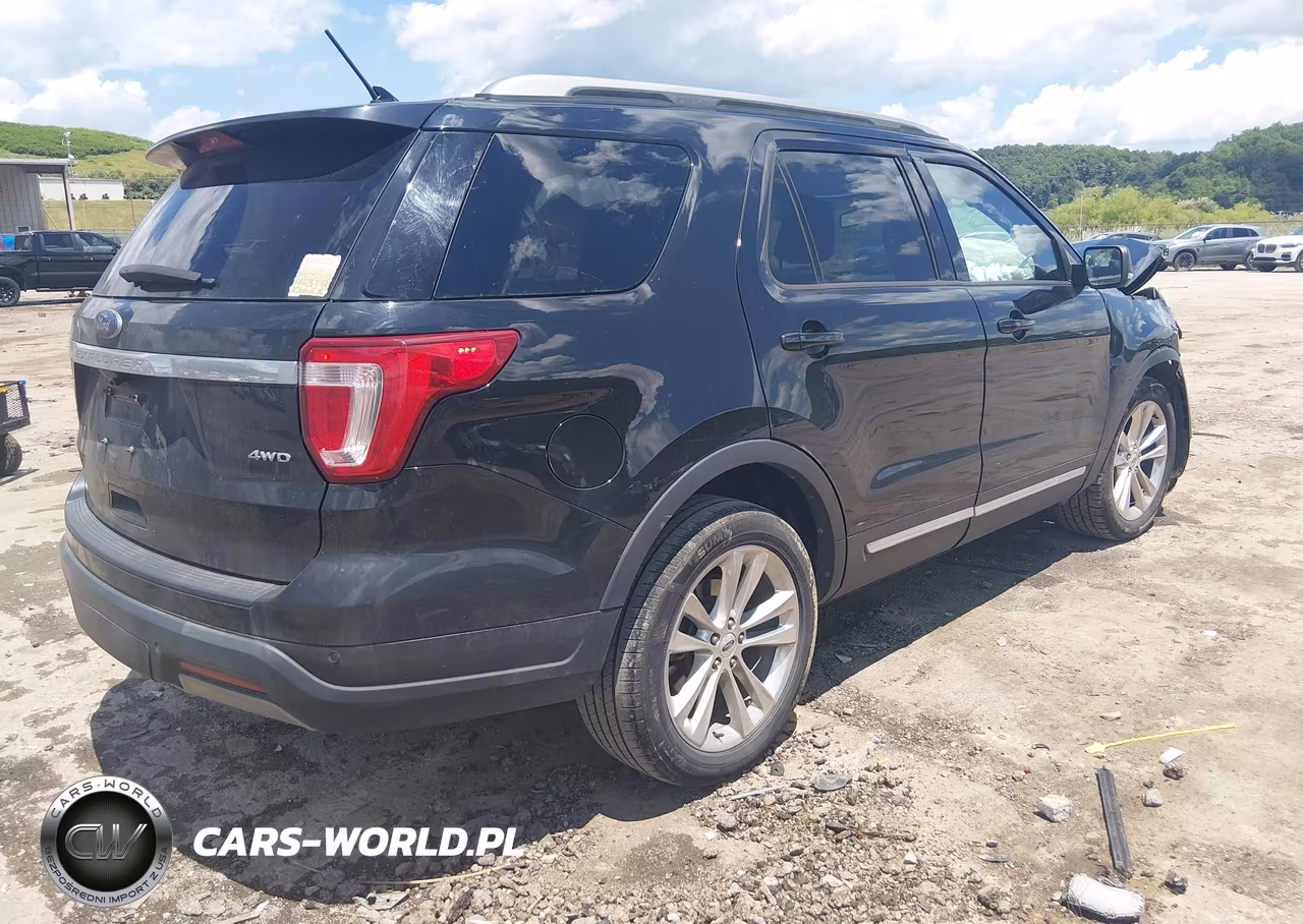 2019 Ford Explorer Xlt VIN:1FM5K8D88KGA45546 - 4