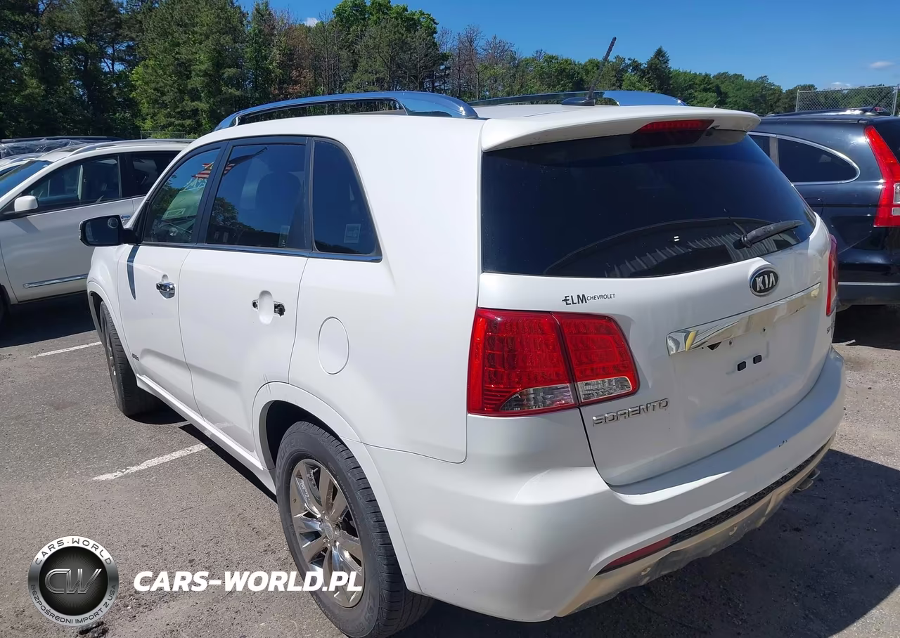 2011 Kia Sorento Sx VIN:5XYKWDA24BG098882 - 3
