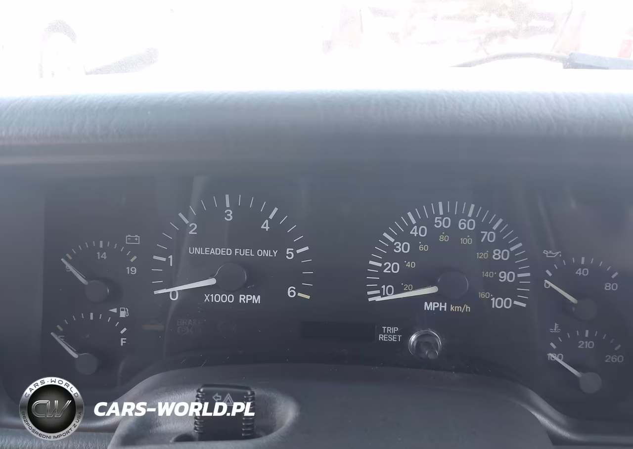 1999 Jeep Cherokee Classic-Sport VIN:1J4FF68S2XL623818 - 7