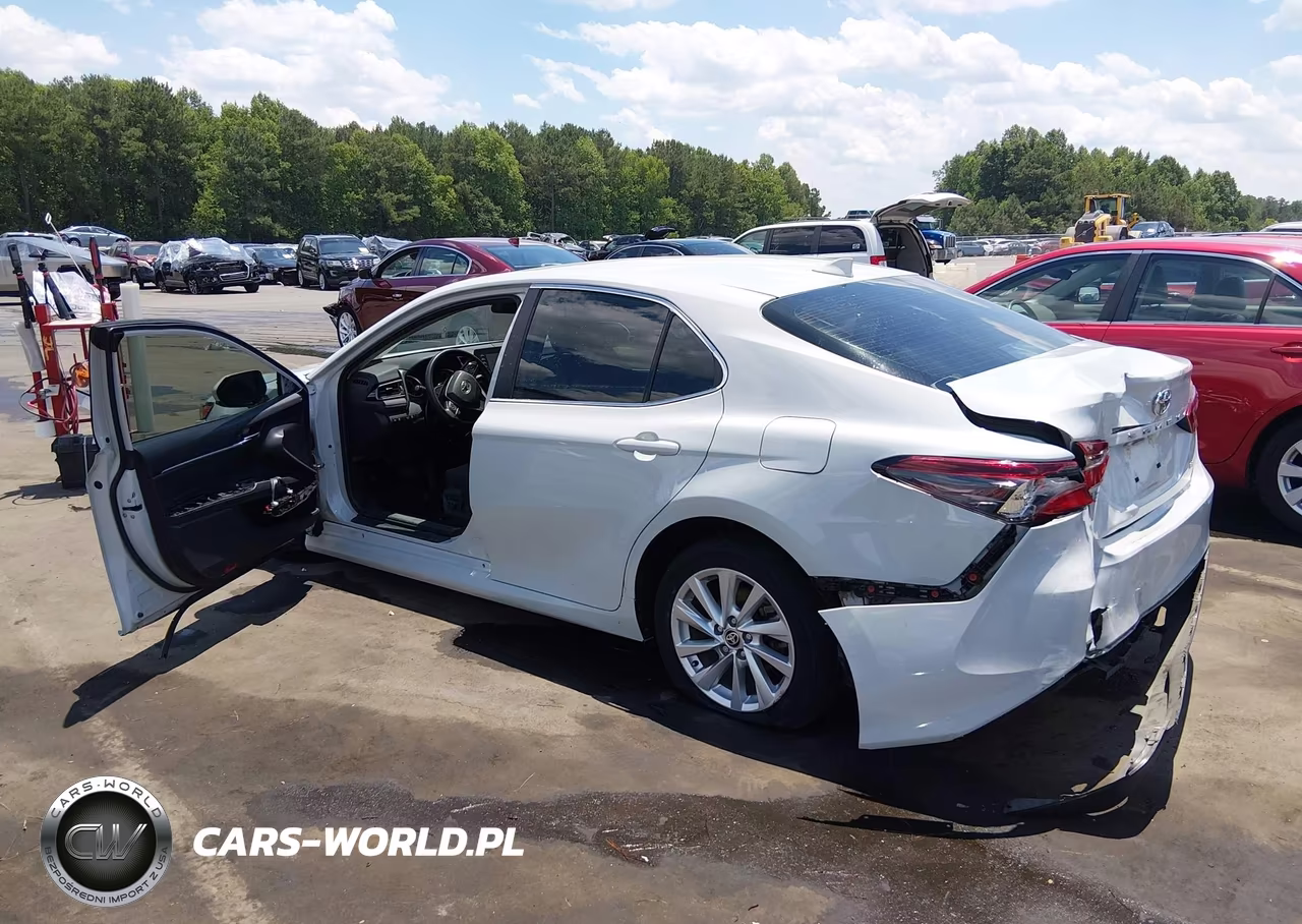 2023 Toyota Camry Le VIN:4T1C11AKXPU137820 - 3