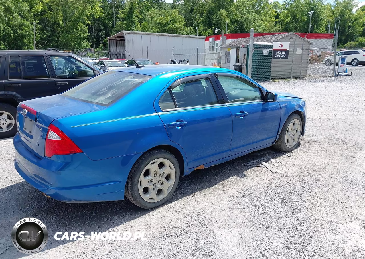 2011 Ford Fusion Se VIN:3FAHP0HA0BR125780 - 4