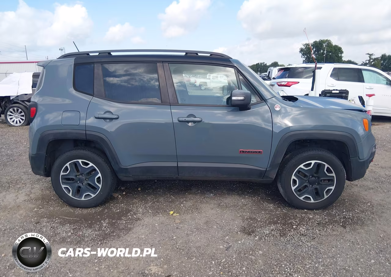 2015 Jeep Renegade Trailhawk VIN:ZACCJBCT7FPB31845 - 13