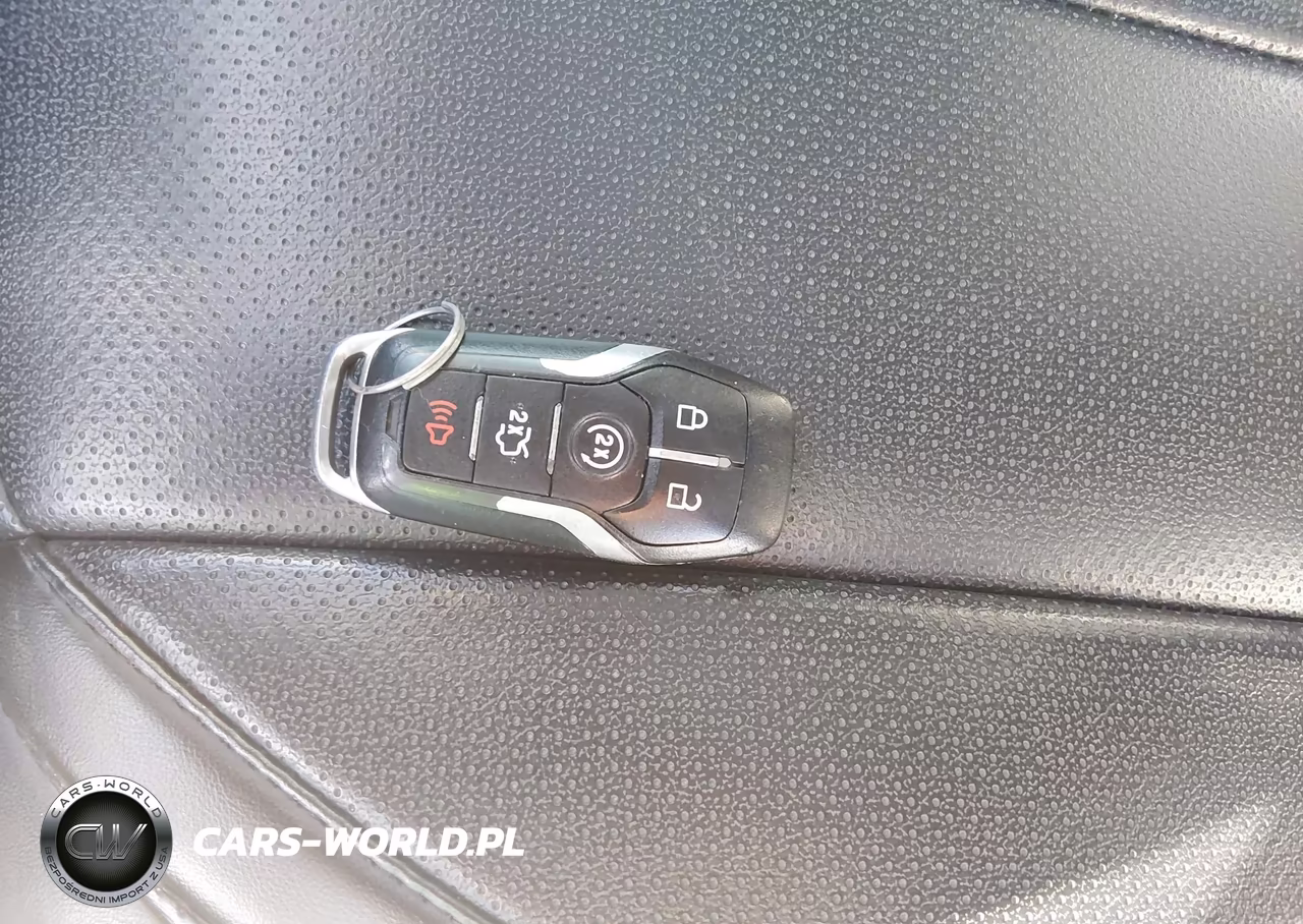 2013 Ford Fusion Titanium VIN:3FA6P0K95DR385598 - 11