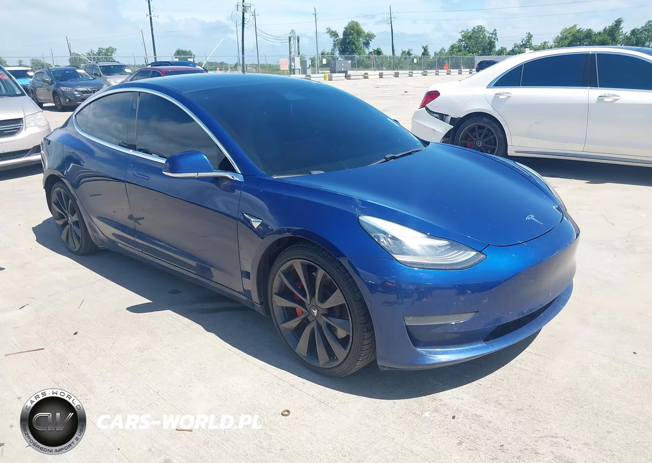 2020 Tesla Model 3 Performance Dual Motor All-Wheel Drive – zdjęcie 1 z 17