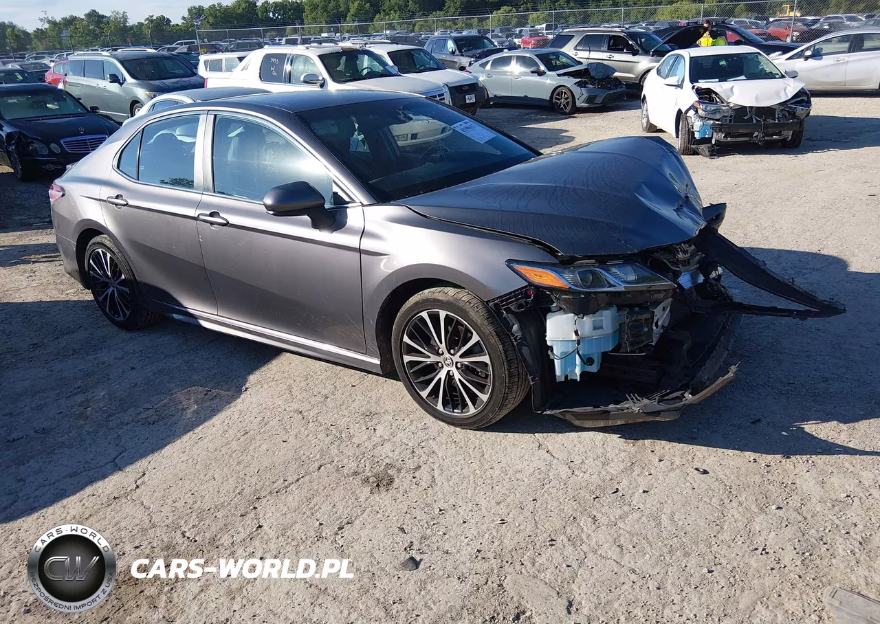 2020 Toyota Camry Se