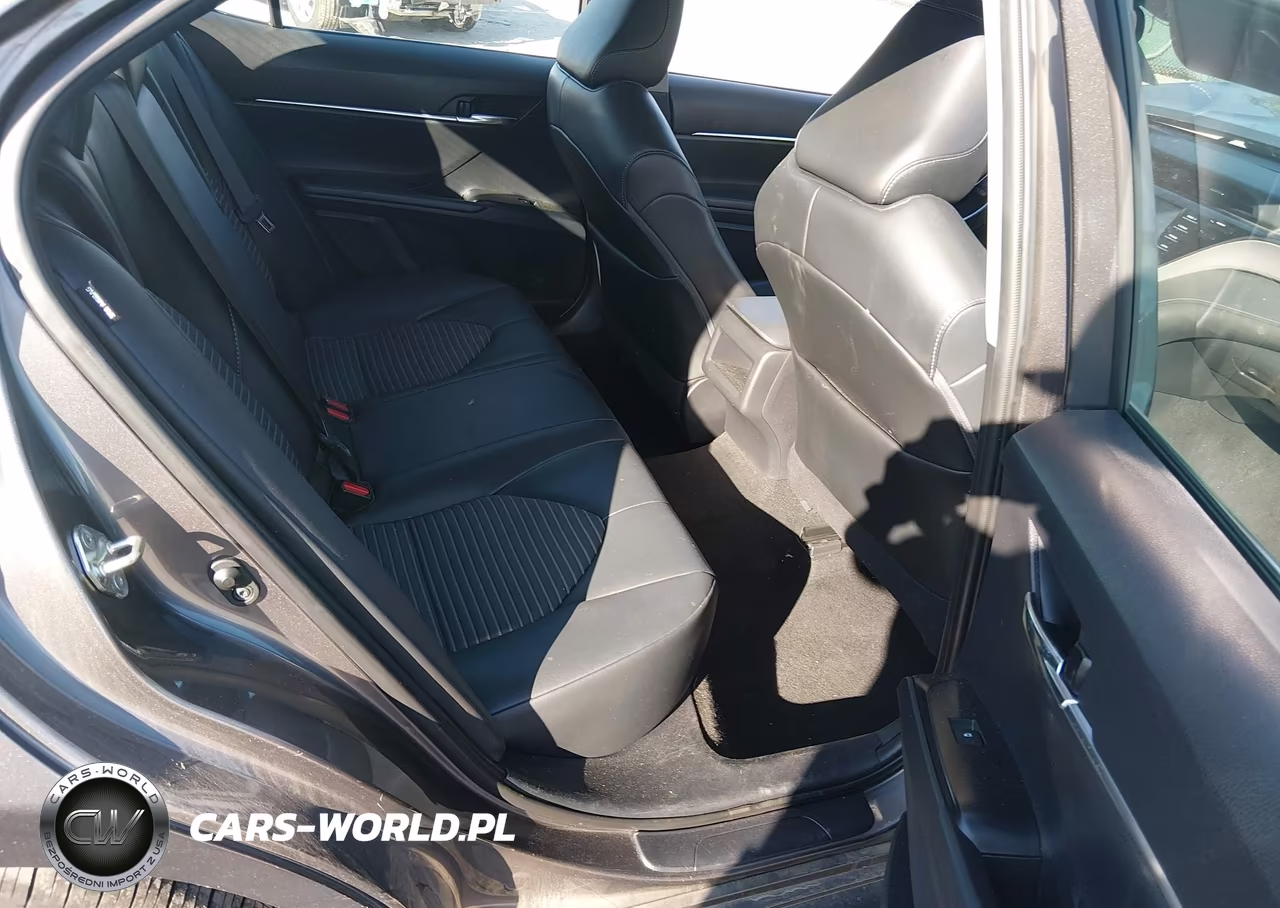 2020 Toyota Camry Se VIN:4T1G11AK1LU366060 - 8