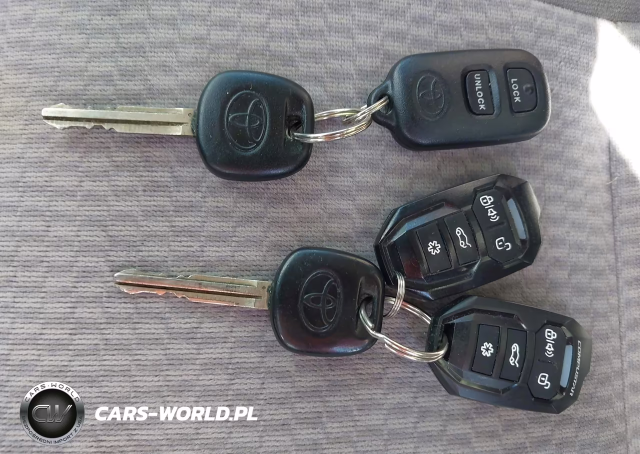 2005 Toyota Corolla Le VIN:2T1BR32E35C452188 - 11