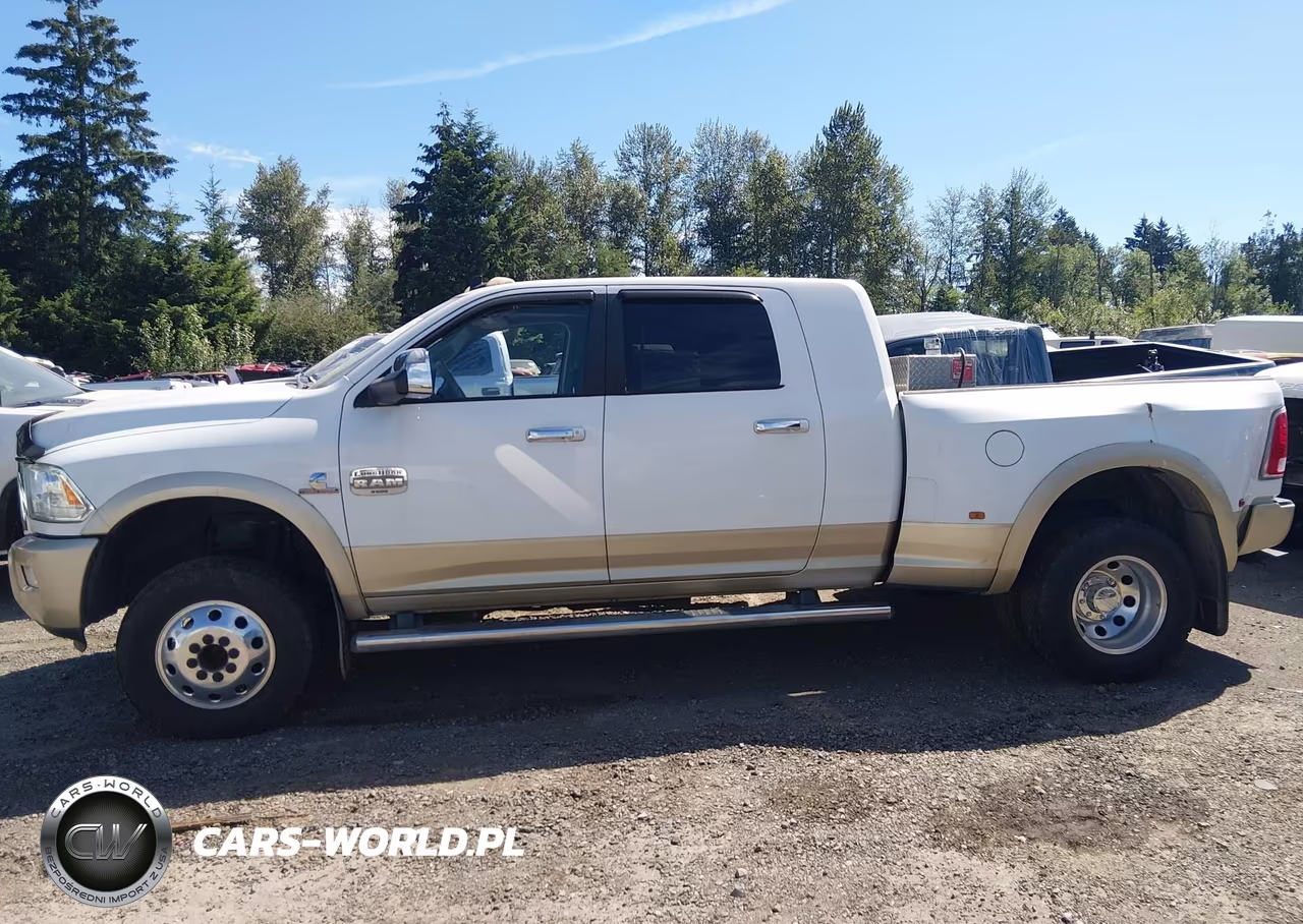 2013 Ram 3500 Laramie Longhorn VIN:3C63RRNL7DG597666 - 18